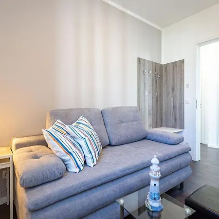 Strandhaus, App 03